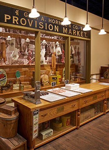 Exhibit of the Provision Market at the SPAM museum.