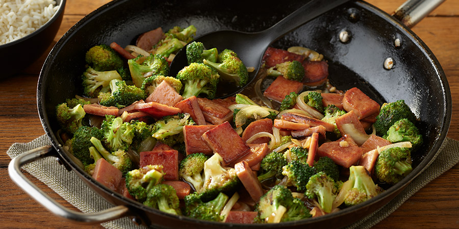 SPAM<sup>®</sup> Classic and Broccoli Stir-Fry